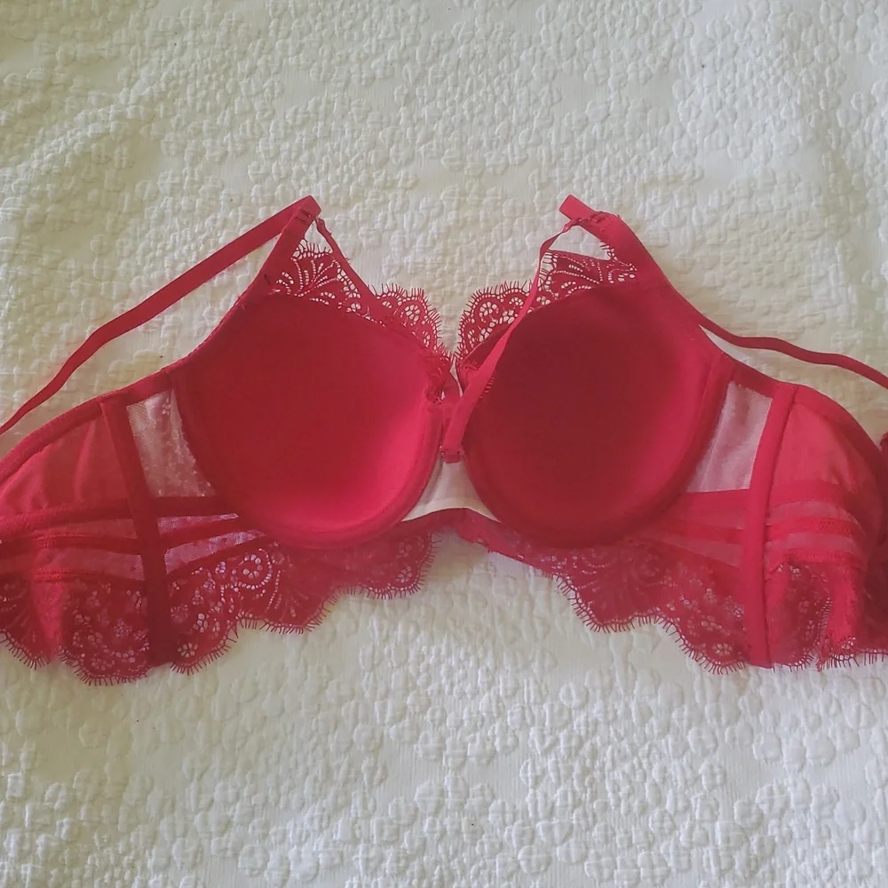 HUNKEMOLLER MARILEE PADDED UNDERWIRED LONGLINE BRA IN RED/SZ;34C